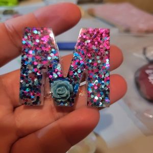 15 mixed keychains for resale. Random